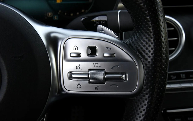 Mercedes-Benz Klasa C cena 126688 przebieg: 110196, rok produkcji 2018 z Nowogród małe 436